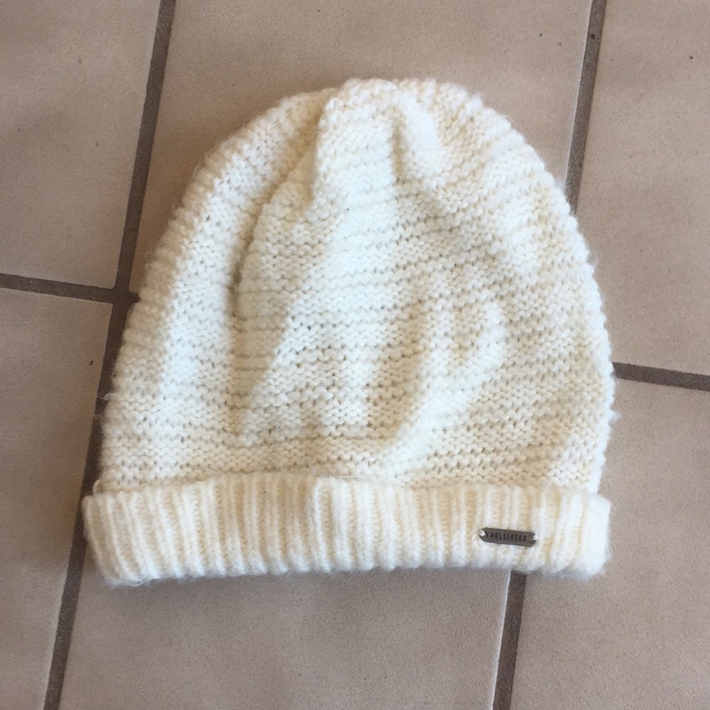 Hollister beanie